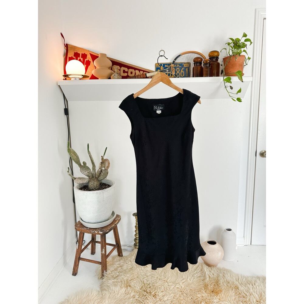 Vintage 90s SL Fashions 10P Black Dress with Subtle Florals